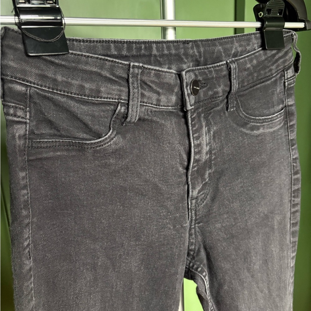 H&M Skinny Jeans with Distressed Details